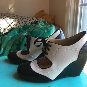 Crown Vintage Oxford Heels